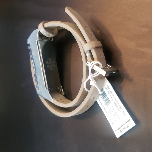 NWT Tory Burch double silver band fitbit bracelet Taupe/Gray. - Picture 4 of 5